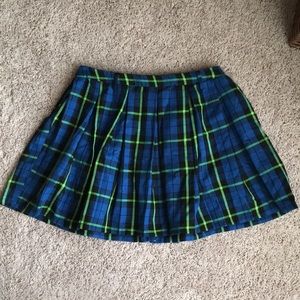 Pleated blue skirt